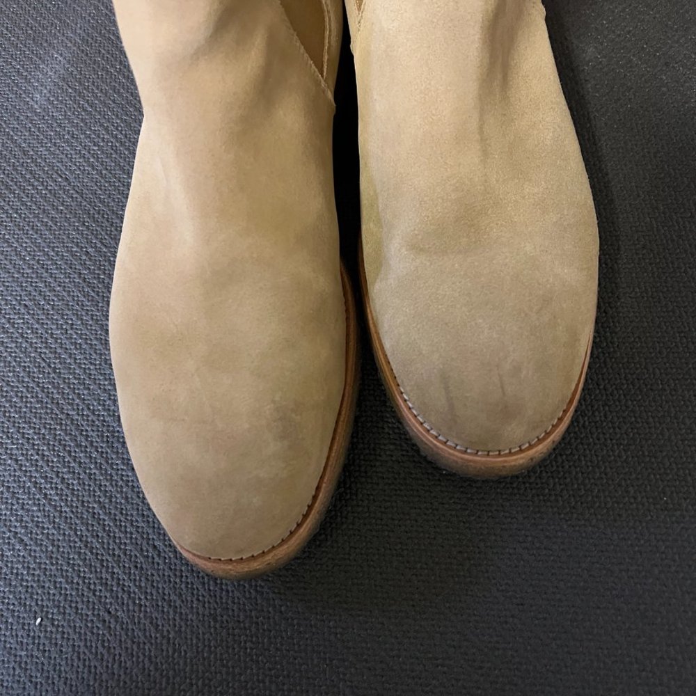THE TAUPE CREPE CHELSEA BOOTS - 8 US / EU 41 | ORO Los Angeles - Picture 4 of 10